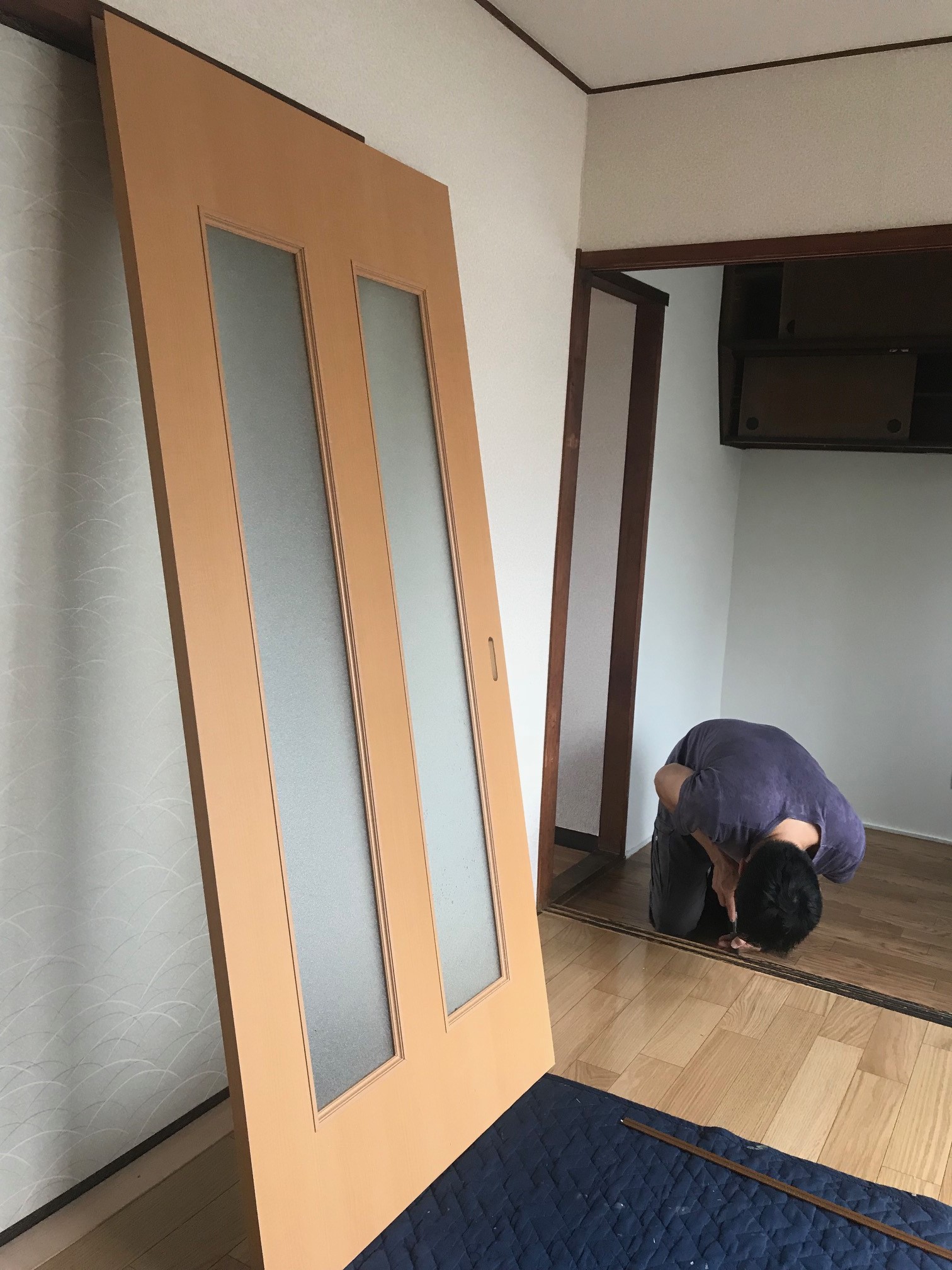 賃貸 リフォーム 名古屋市北区 引き戸 ドア 建具新調 リフォーム 名古屋エイコウホーム 内装 改装 塗装なら当社へ